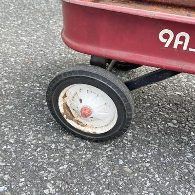 LOT 142G: Vintage 9A Radio Flyer