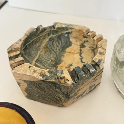 LOT 144F: Vintage Ash Tray Collection