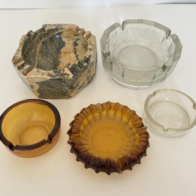LOT 144F: Vintage Ash Tray Collection