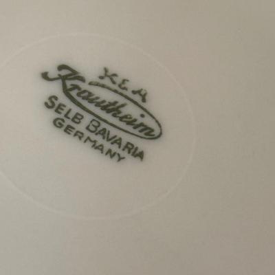 LOT 145F: Krautheim Selb Bavaria Germany Dinner Plates