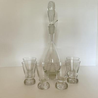 LOT 150F: Bubble Glass Decanter w/ Matching Cups