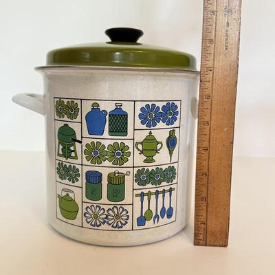 LOT 164F: Vintage 1960s/70s Enamel Steamer Pot