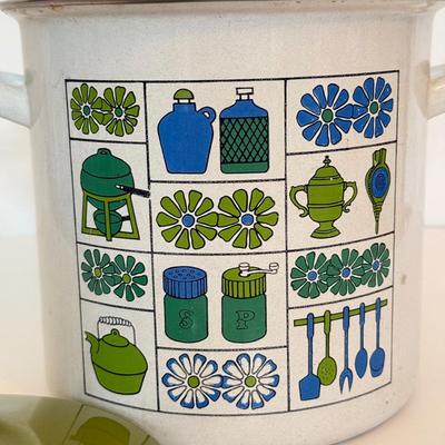 LOT 164F: Vintage 1960s/70s Enamel Steamer Pot