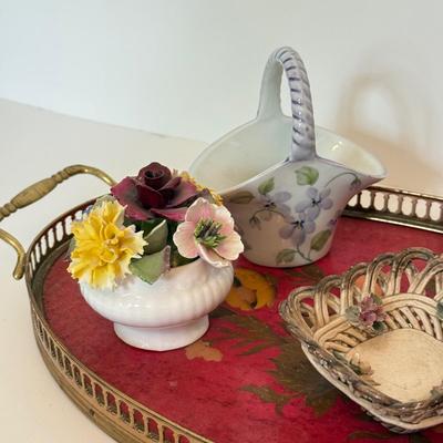 LOT 165F: Vintage Red Rose Tray & Ceramic Trinkets