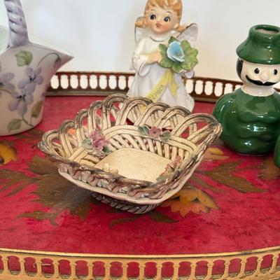 LOT 165F: Vintage Red Rose Tray & Ceramic Trinkets