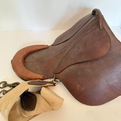 LOT 177F: Vintage Lead Line Saddle