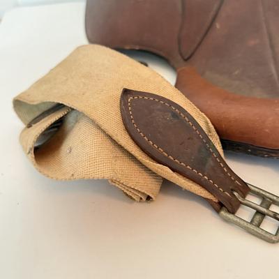 LOT 177F: Vintage Lead Line Saddle
