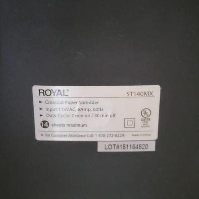 LOT 186S: Royal ST140 Max Shredder on Wheels