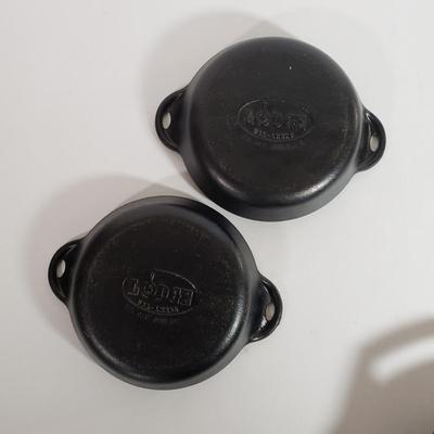LOT 224K: Cast Iron Frying Pans; Lodge Round Mini Serving Pans