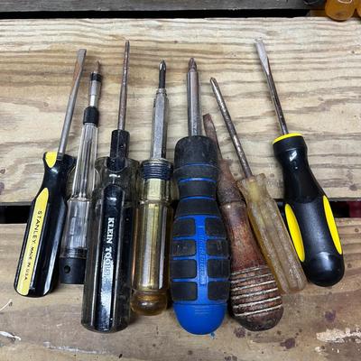 Large Selection of Screwdrivers (SRF-MG)