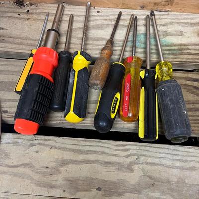 Large Selection of Screwdrivers (SRF-MG)