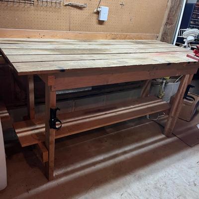Wooden Work Bench With Vise (STF-MG)