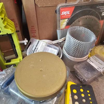 Massive Hardware Assortment (G-JS)