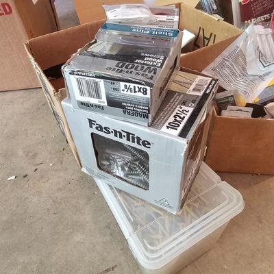 Massive Hardware Assortment (G-JS)