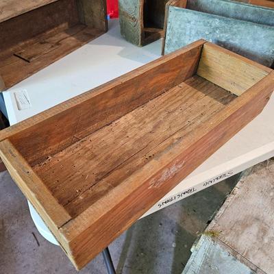 Vintage Wood Containers & Tool Boxes (G-JS)