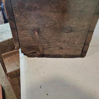 Vintage Wood Containers & Tool Boxes (G-JS)