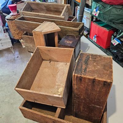 Vintage Wood Containers & Tool Boxes (G-JS)
