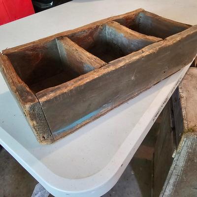 Vintage Wood Containers & Tool Boxes (G-JS)