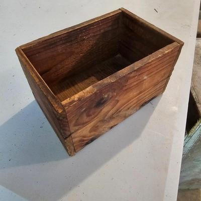 Vintage Wood Containers & Tool Boxes (G-JS)