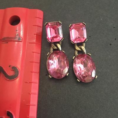 Beautiful, vintage, pink rhinestone earrings
