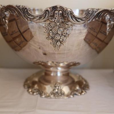 Vintage Reed & Barton "King Francis" Silverplate Punch Bowl with 33 Goblets