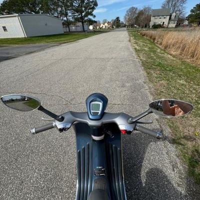 Sale Photo Thumbnail #46: Vespa Primavera 946 Motorcycle – 262 Miles Don’t miss this rare opportunity to own a virtually new Vespa Primavera 946 – a stunning blend of Italian design and modern performance. With only 262 total miles, this Vespa has been garage stored and rema