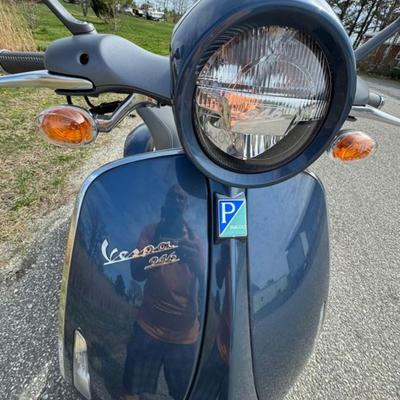 Sale Photo Thumbnail #49: Vespa Primavera 946 Motorcycle – 262 Miles Don’t miss this rare opportunity to own a virtually new Vespa Primavera 946 – a stunning blend of Italian design and modern performance. With only 262 total miles, this Vespa has been garage stored and rema