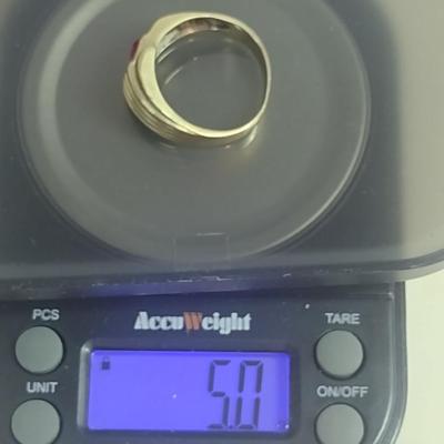 10 Karat Yellow Gold and Pink Stone Ring- Approx Size 9- Approx Total Weight 5.0 Grams (#39)