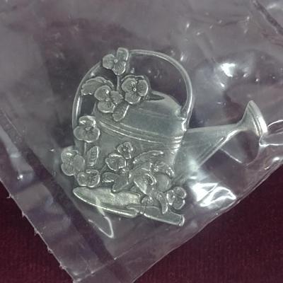 Collection of Brooches (#43)