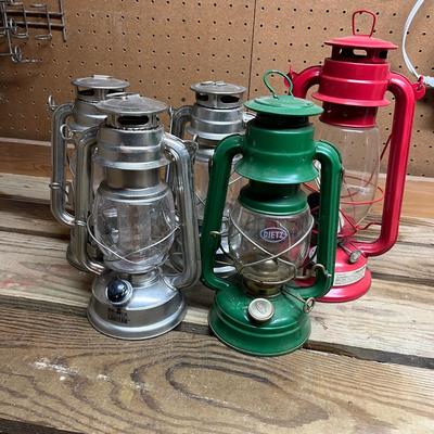 Dietz Oil Lantern & Olde Brooklyn Lanterns (SRB-MG)