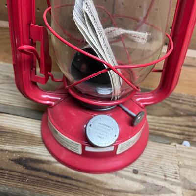 Dietz Oil Lantern & Olde Brooklyn Lanterns (SRB-MG)