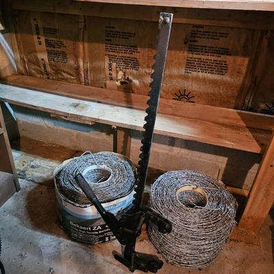 Barb Wire & Stretcher (SRF-JS)