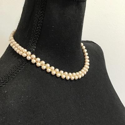 Sale Photo Thumbnail #132: Beautiful vintage Avon, fashion, statement necklace. Please see attached photos.