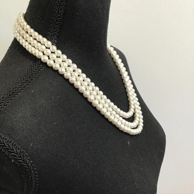 Sale Photo Thumbnail #136: Beautiful vintage trio, strand pearl necklace please see attached photos