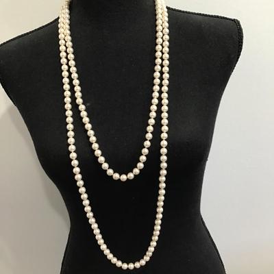 Sale Photo Thumbnail #143: Very nice vintage glass beaded pearl necklace. Please see attached photos.