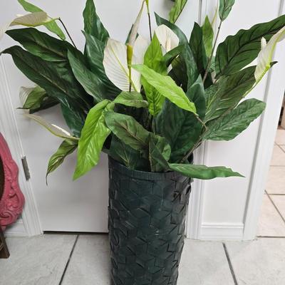 Faux lily