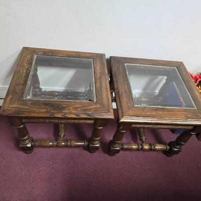 Pair of end tables