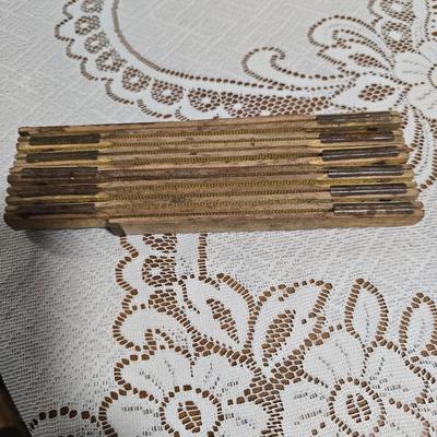 Folding ruler