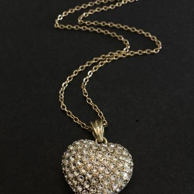Beautiful very nice Gold plated Swarovski crystal heart necklace