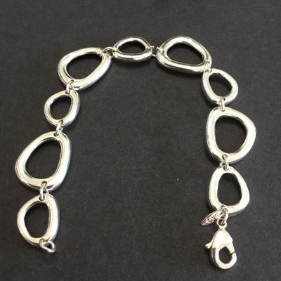 SAQ Beautiful bracelet
