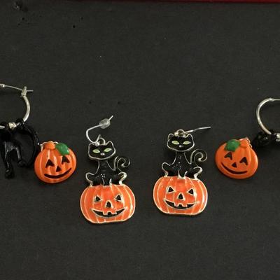 Three pairs of vintage Halloween enamel dangle earrings. Very cute.
