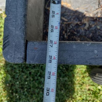 Rubbermaid Pull Behind Garden Cart