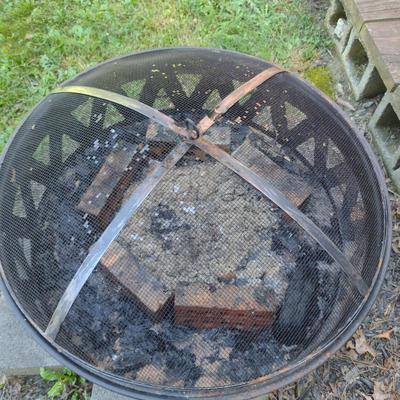 Portable Fire Pit- Approx 29" in Diameter