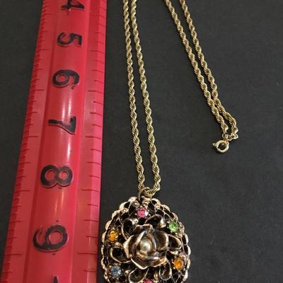 Beautiful vintage, multicolored, rhinestone pendant and chain necklace. Very nice very beautiful.