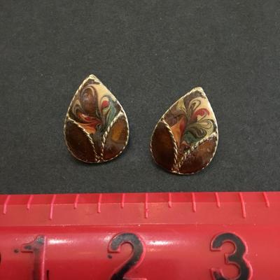 Vintage made in the USA enamel earrings