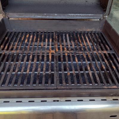 Weber 'Spirit' Propane Grill with Cover