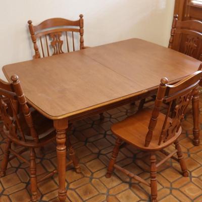 Tell City Maple Dining Table and Chairs