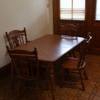 Tell City Maple Dining Table and Chairs