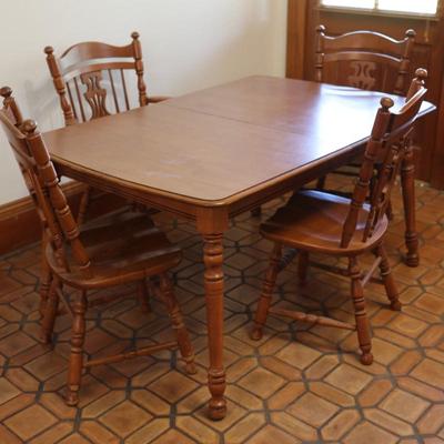 Tell City Maple Dining Table and Chairs