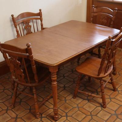 Tell City Maple Dining Table and Chairs